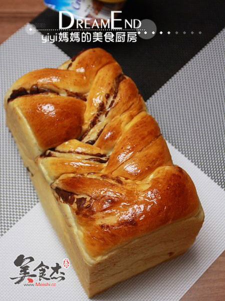 Chinese Red Bean Paste Braided Toast recipe