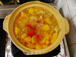 Soup-chinese Wolfberry Papaya and White Fungus Soup recipe