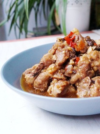 Steamed Spare Ribs with Garlic and Black Bean Sauce recipe