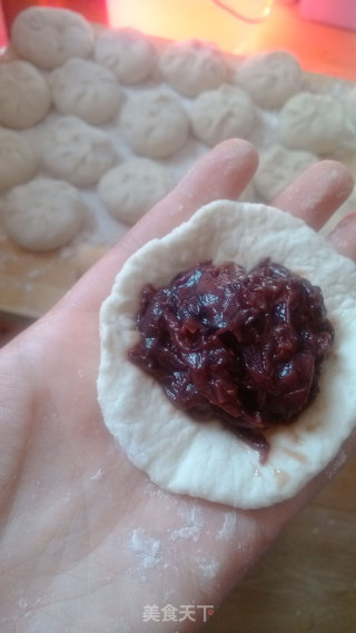 Another Delicious Steamed Bun-brown Sugar, Wolfberry, Red Dates, Rose Flower Bag recipe