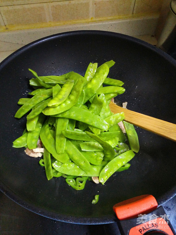 Stir-fried Snow Peas recipe