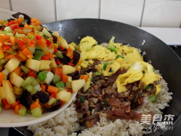 Yangzhou Assorted Egg Fried Rice recipe