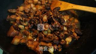 Braised Pork with Mushrooms recipe