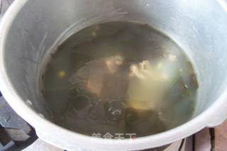 Kelp and Soy Keel Soup recipe
