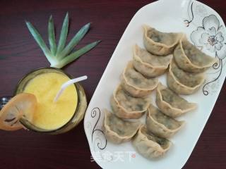 Pineapple Juice Meets Steamed Dumplings recipe