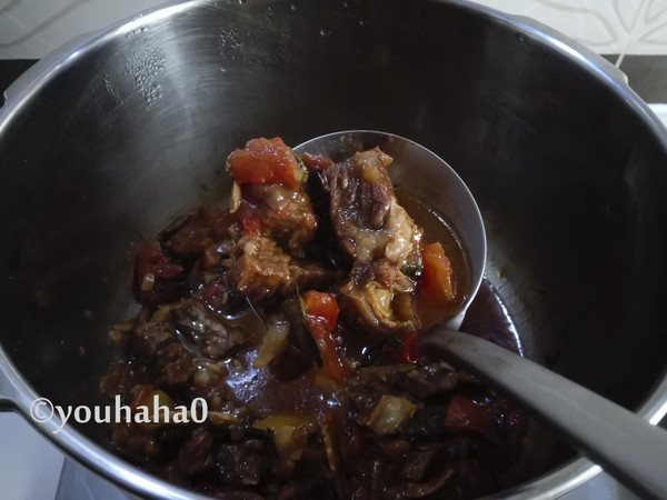 Tomato Beef Brisket Noodle recipe