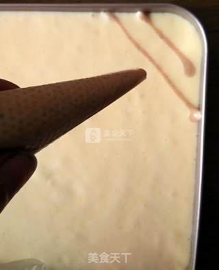 Feather Pattern Cake recipe