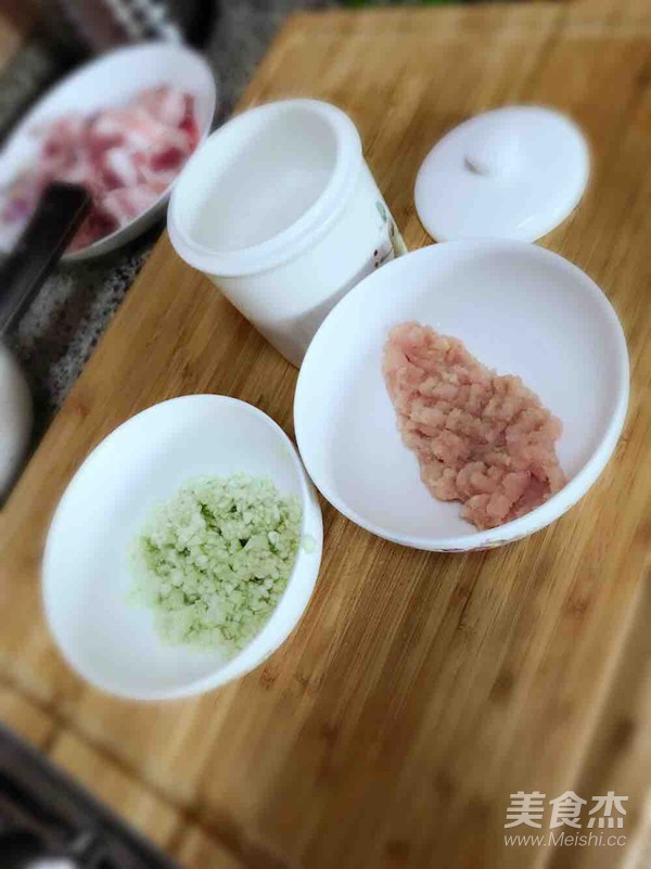 Loofah Chicken Congee recipe