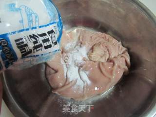 Belly Sliced Fungus and Peanut Soup recipe