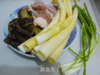 Colored Pork Bamboo Shoots recipe