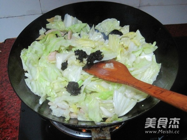 Stir-fried Shredded Cabbage with Olives and Vegetables recipe