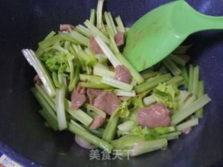 Fried Hakka Tofu with Celery and Pork Slices recipe