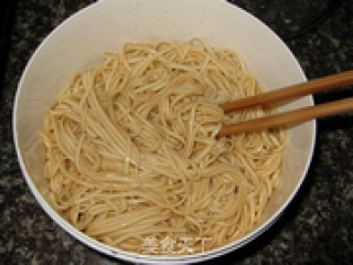 Zhejiang Snacks Fried Noodles with Mushrooms recipe