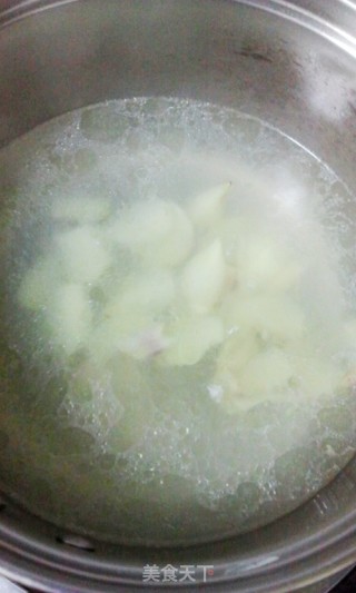 Stir-fried Lily with Celery recipe