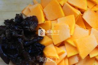 Stir-fried Pumpkin with Mixed Vegetables recipe