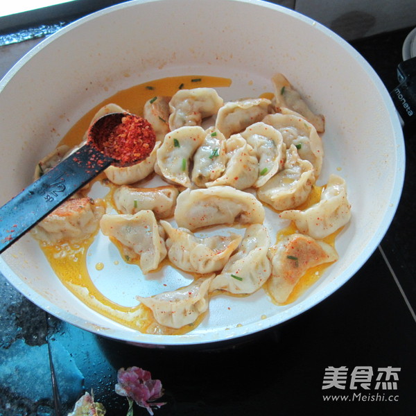 Fried Dumplings in A Ceramic Pan recipe