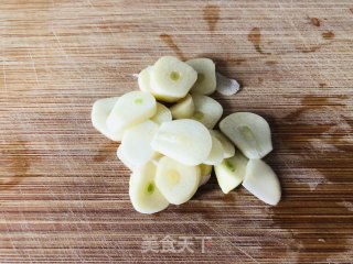 A Home-cooked Dish that is More Delicious Than Meat, Stewed in Oil recipe