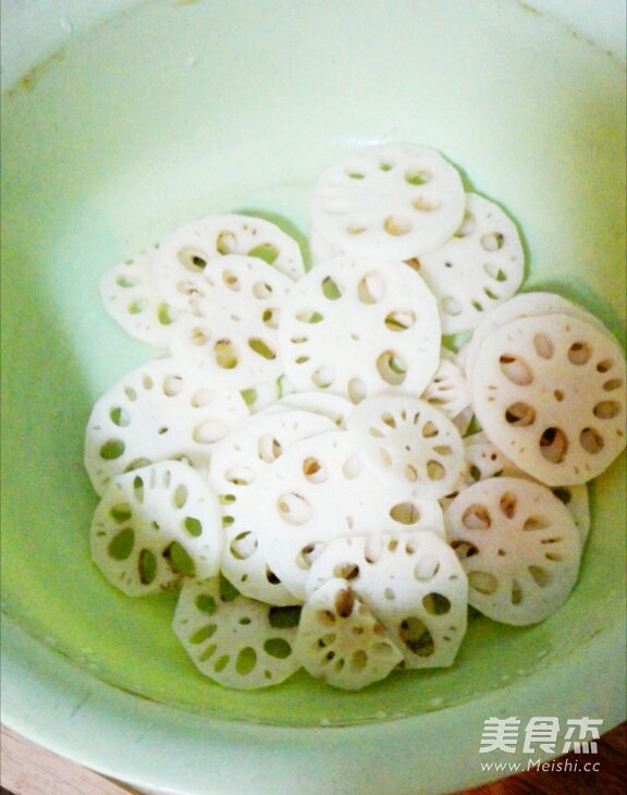 Spicy Tempeh and Red Oil Lotus Root Slices recipe