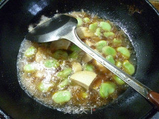 Roasted Broad Beans with Small Vegetarian Chicken recipe