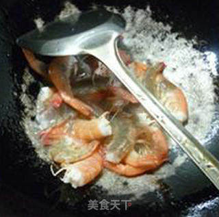 Headless Shrimp with Fresh Mushroom Lettuce recipe