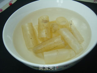 Three Kinds of Jujube Stewed with Tongjiao recipe