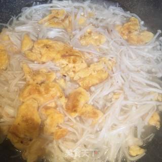 Braised Enoki Mushroom with Egg recipe