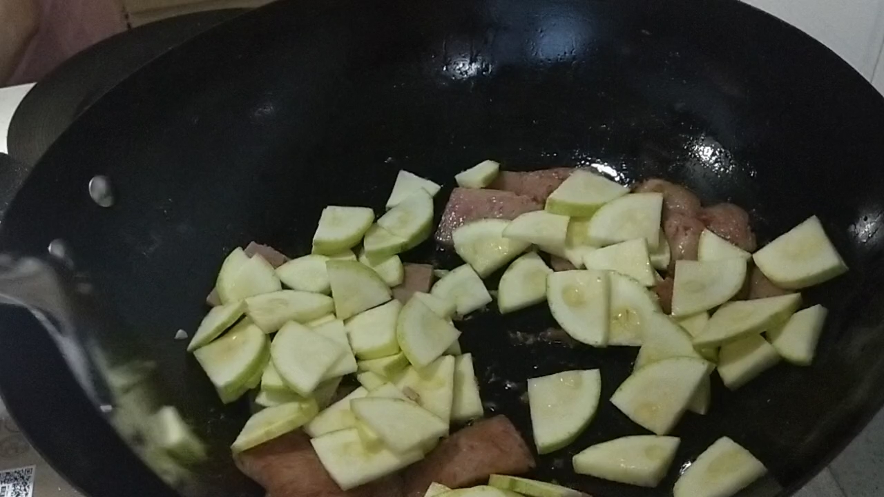 Fried Zucchini with Luncheon Meat recipe