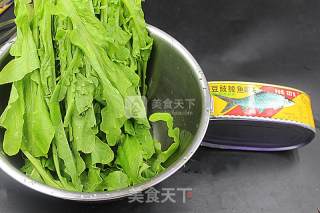 Lettuce with Tempeh and Dace in Oil recipe