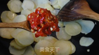 Stir-fried Potato Chips with Chopped Pepper-------my Husband's Favorite recipe