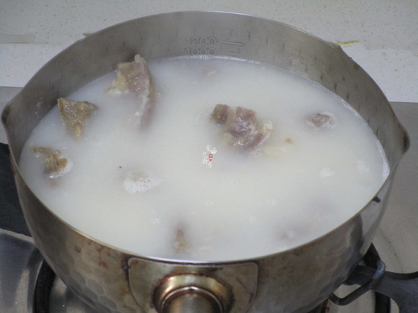 Salty Ribs and Winter Melon Soup recipe