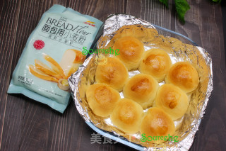 Milky Soft Row Buns recipe
