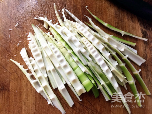 Shredded Pork with Spring Bamboo Shoots and Watercress recipe