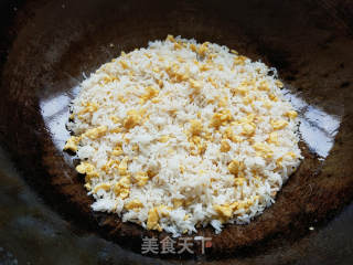 Fried Rice with Oil Residue and Soy Sauce Egg recipe