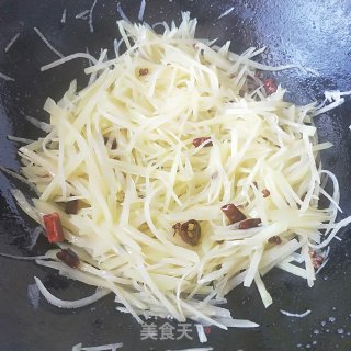 Hot and Sour Potato Shreds recipe