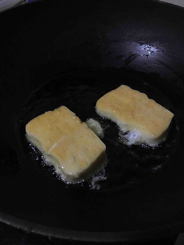 Pan-fried Golden Steamed Bread Slices recipe