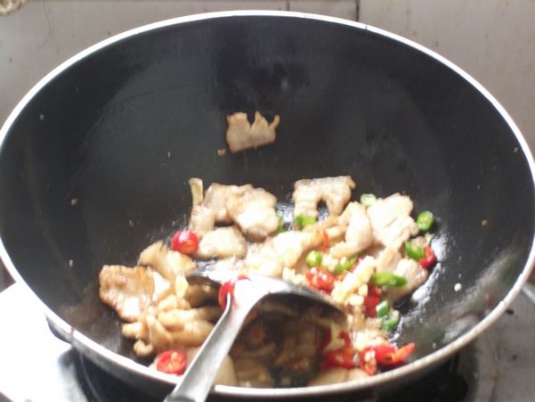 Stir-fried Pork with Leek recipe