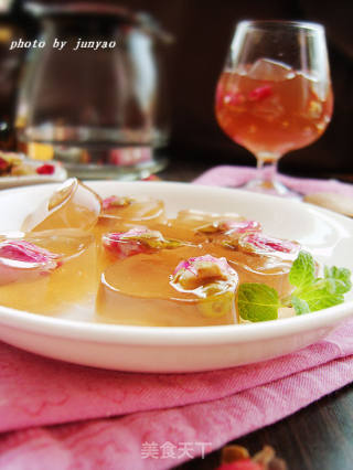 Slimming and Beautifying Desserts-rose Oolong Tea Jelly recipe