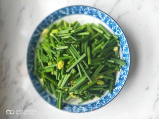 Stir-fried Shredded Pork with Leek Moss is Not Only Simple and Delicious | The Cost is Less Than 4 Yuan recipe