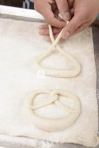 German Lye Bread recipe