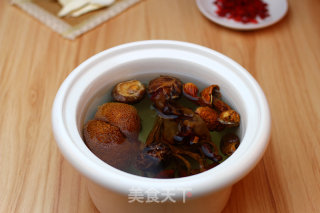 Guangdong Old Fire Soup-morel Agaricus and Mixed Mushroom Soup recipe