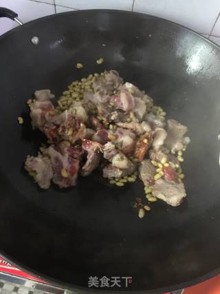 Braised Pork Ribs with Soy Beans recipe
