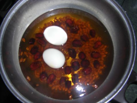 Egg Red Date Cotoneaster Soup recipe