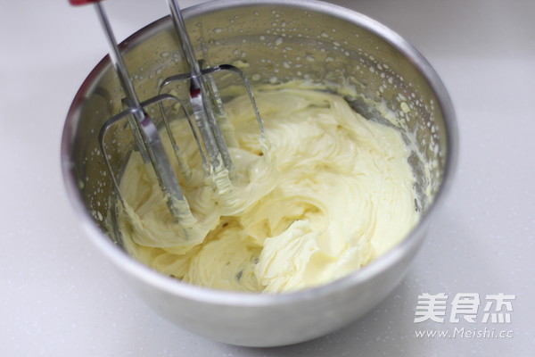 Passion Fruit Matcha Macaron recipe