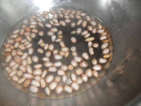 Celery Mixed with Peanuts recipe
