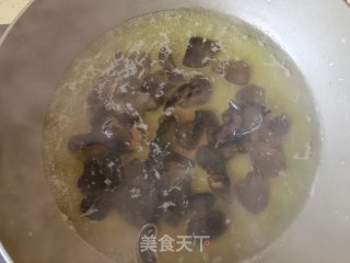 Onion Fungus Mixed with Melon recipe