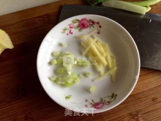 Stir-fried Shredded Pork with Green Pepper and Mustard recipe