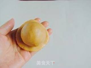 Favorite Cantonese-style Moon Cake-[egg Yolk Lotus Paste Moon Cake] recipe