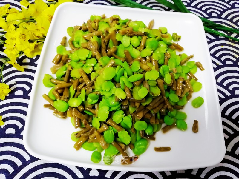 Stir-fried Cowpeas with Broad Beans recipe