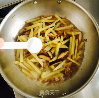 Stewed Potatoes with Mushrooms recipe
