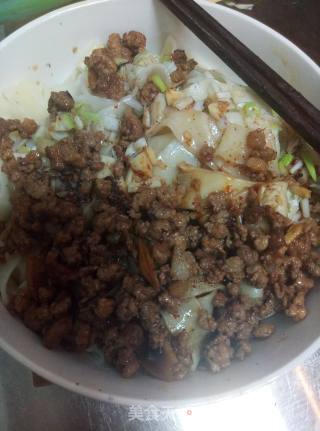 Minced Meat Version of Oiled Noodles recipe